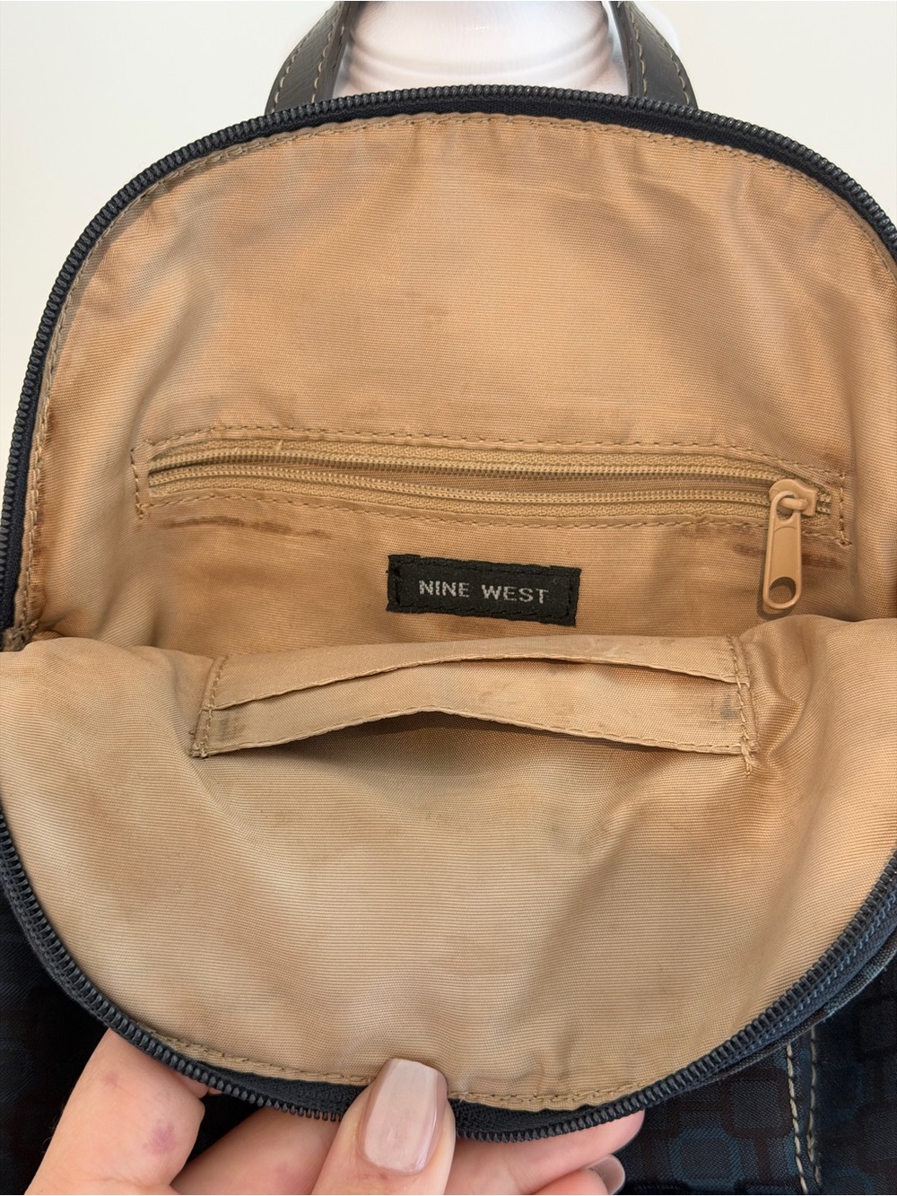 Vintage Nine West Black and Teal Patterned Backpack - Picture 4 of 4